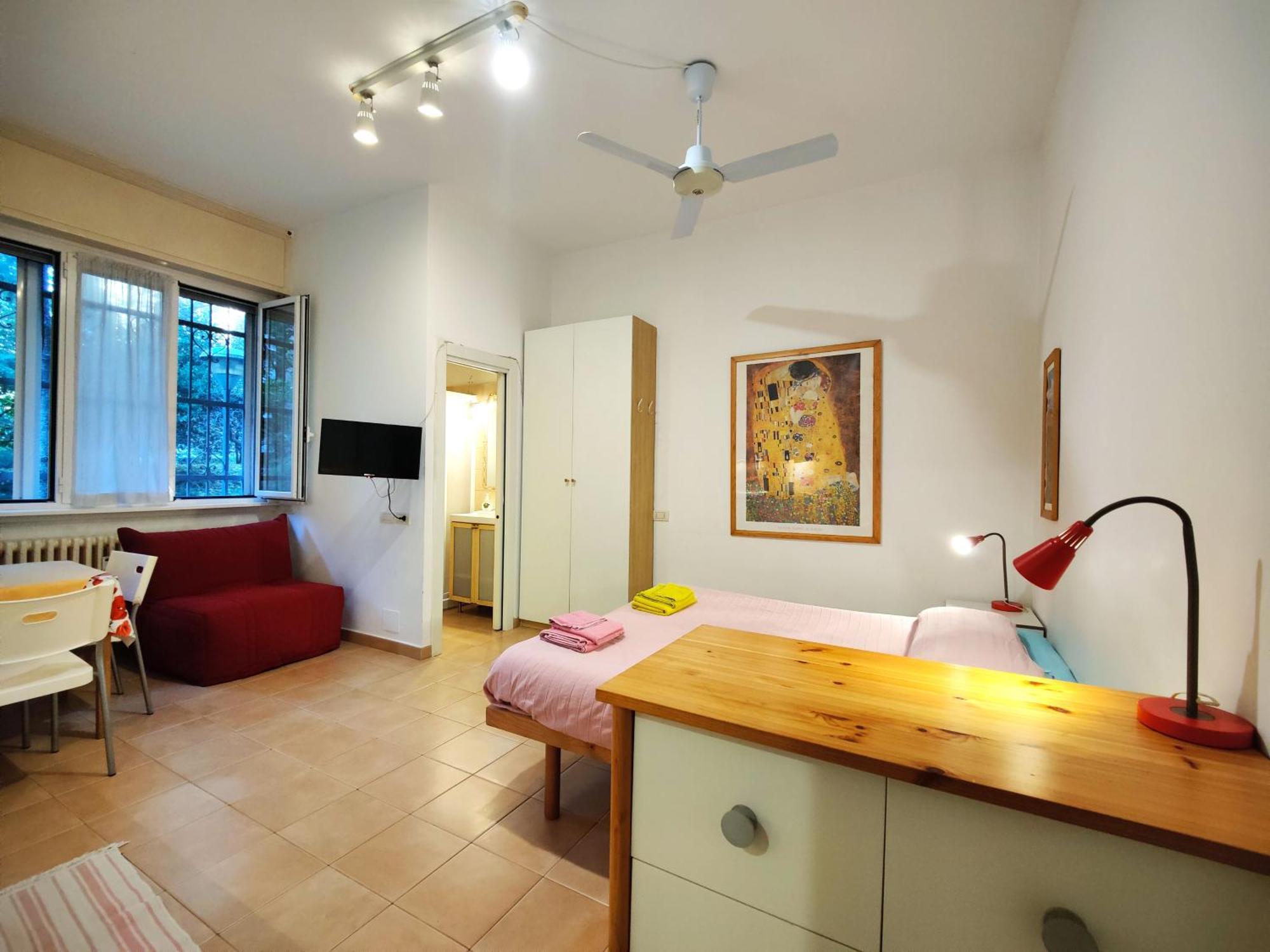 Easystudio Milan - Solari Luaran gambar