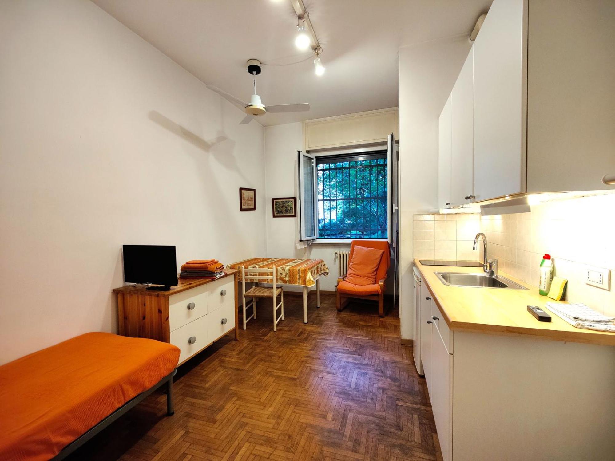 Easystudio Milan - Solari Luaran gambar