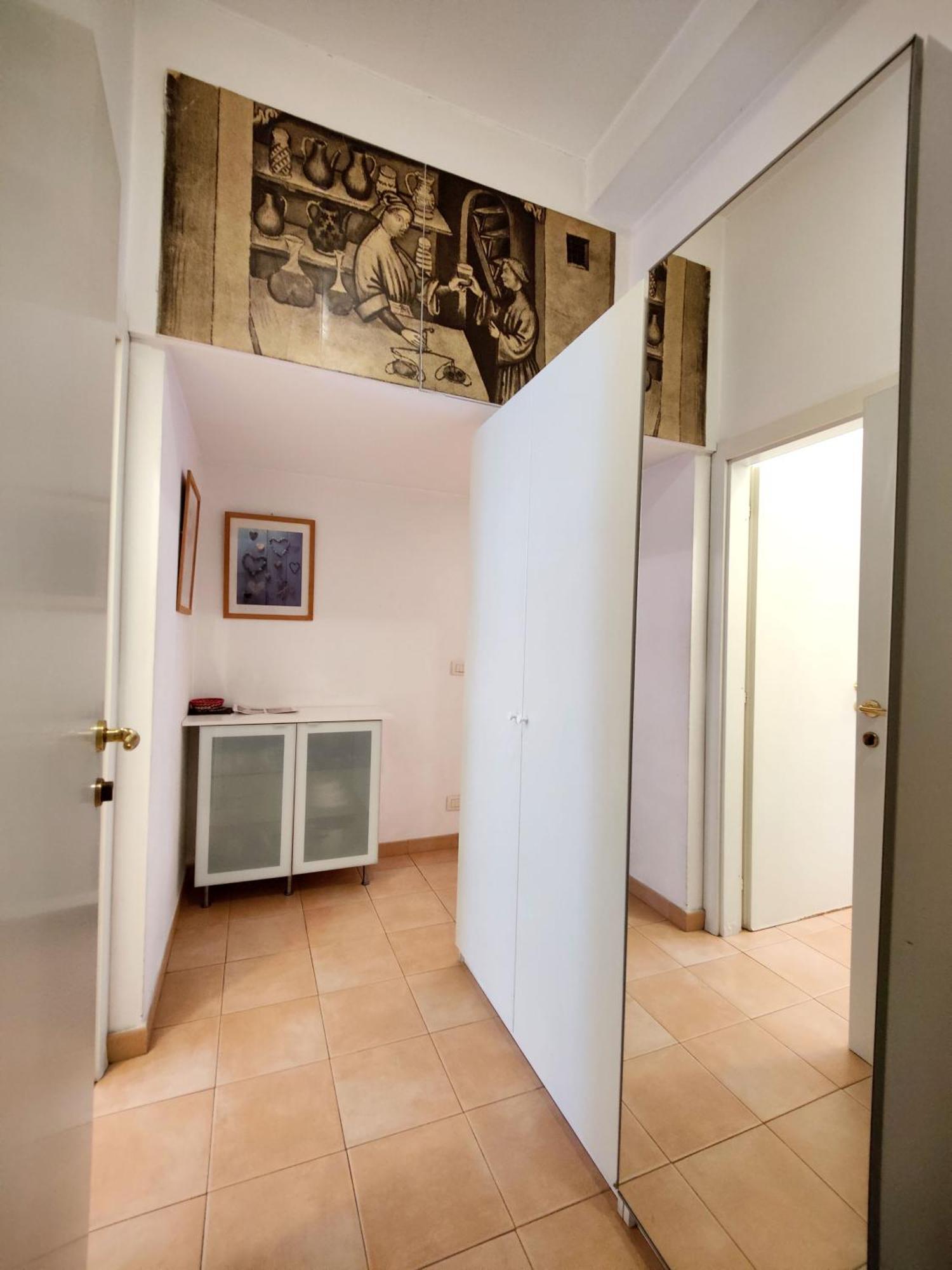 Easystudio Milan - Solari Luaran gambar