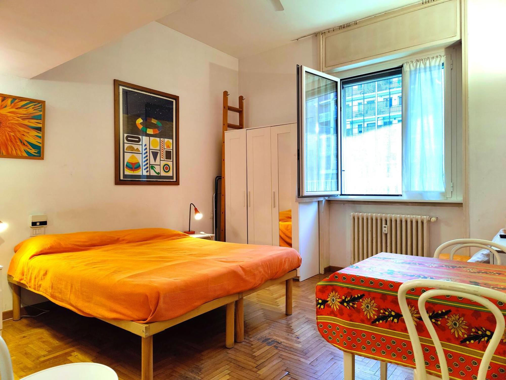 Easystudio Milan - Solari Luaran gambar