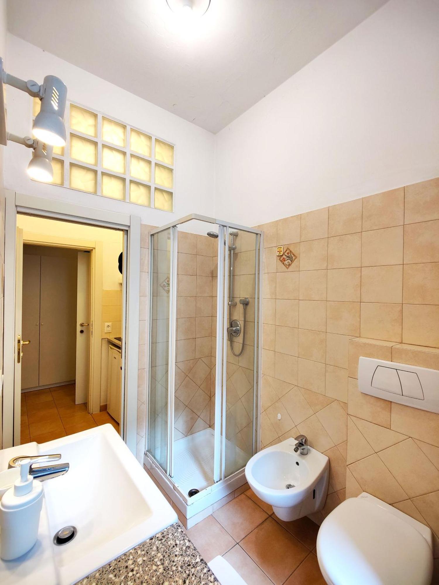 Easystudio Milan - Solari Luaran gambar